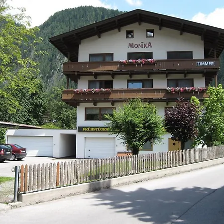 Gastehaus Monika 3* Mayrhofen