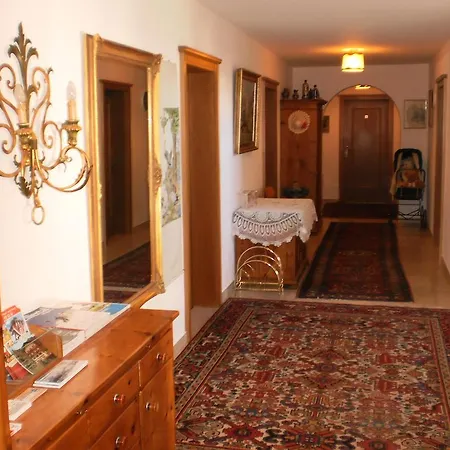 Bed & Breakfast Gastehaus Monika